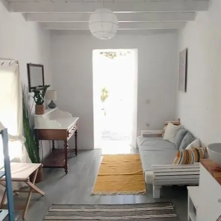 Town House Near Old Town With Rooftop Jacuzzi