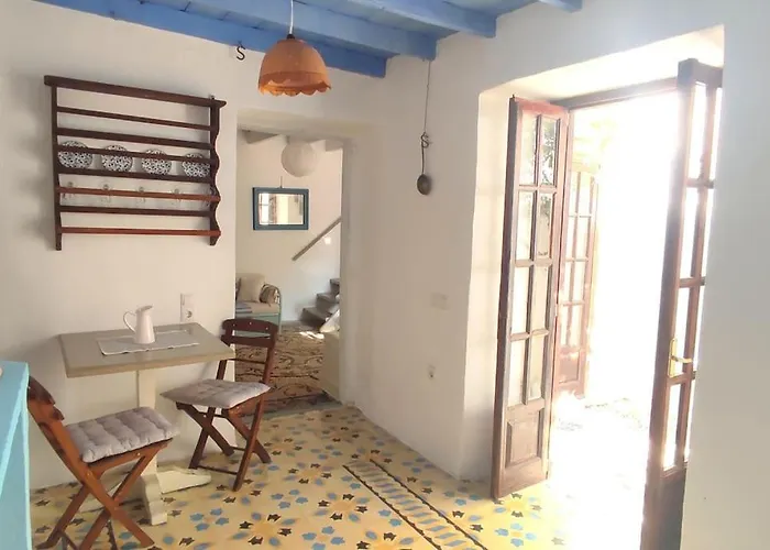 Town House Near Old Town With Rooftop Jacuzzi Semesterbostad Rhodes City