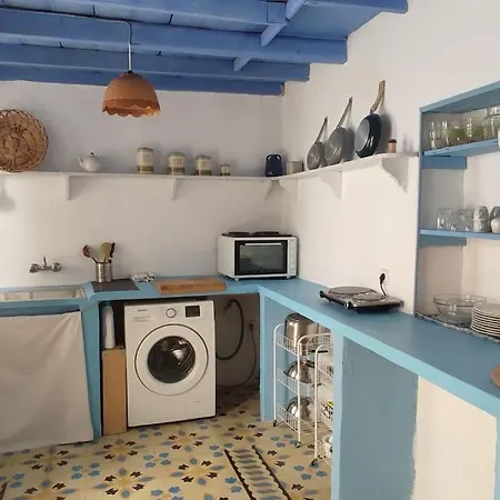 Town House Near Old Town With Rooftop Jacuzzi Nyaraló *