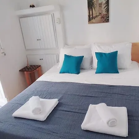 Holiday home Town House With Rooftop Jacuzzi Rhodes City