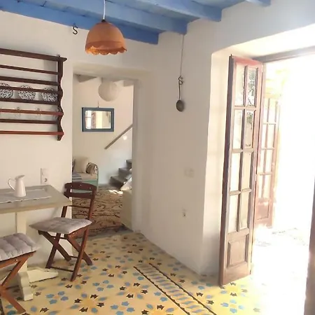 Town House With Rooftop Jacuzzi Holiday home Rhodes City