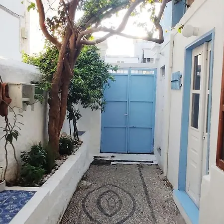 Holiday home Town House With Rooftop Jacuzzi *